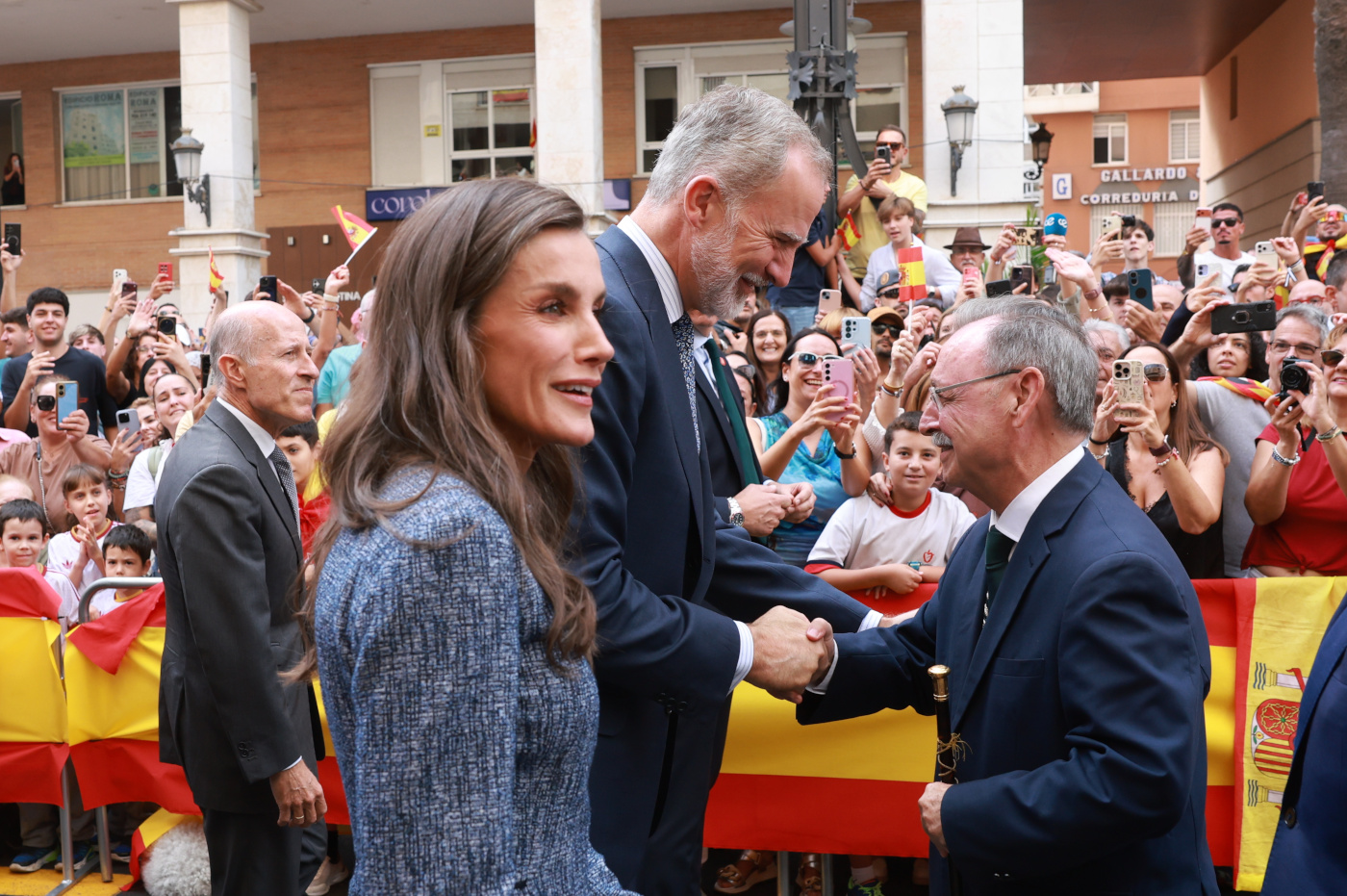 Imagen de la noticia: Vivas pide el respaldo de los Reyes para superar la crisis de Ceuta tras julio