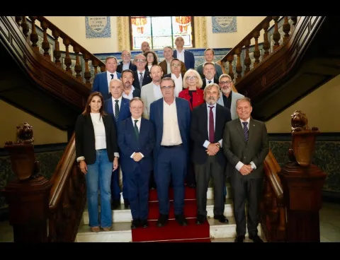 Imagen de la noticia: CESM denuncia falta de médicos y sobrecarga en Ceuta