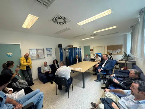 Imagen de la noticia: CESM denuncia falta de médicos y sobrecarga en Ceuta