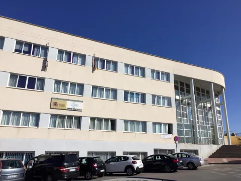 Imagen de la noticia: SATSE denuncia unos 60 pacientes esperando ingreso en Urgencias del Insular